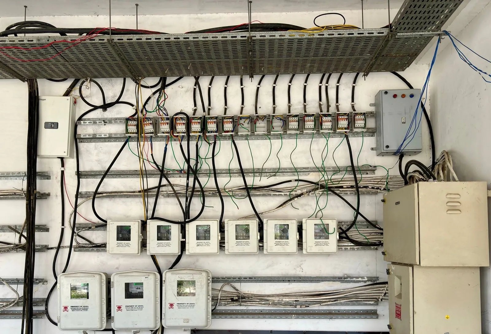 Przemysłowe instalacje elektryczne